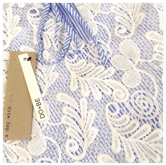 Bonnie Blue Lace Top - Picture 6 of 8